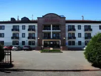 Venetsiya Hotel Hotels in Artem