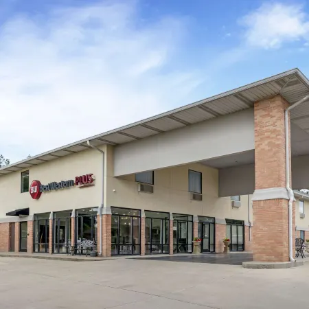 Best Western Plus Two Rivers Hotel Suites