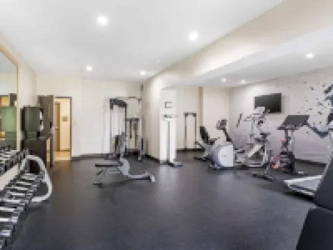 Best Western Plus Bourbonnais Hotel  Suites Hotels in Bradley