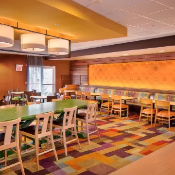 Fairfield Inn & Suites Monaca