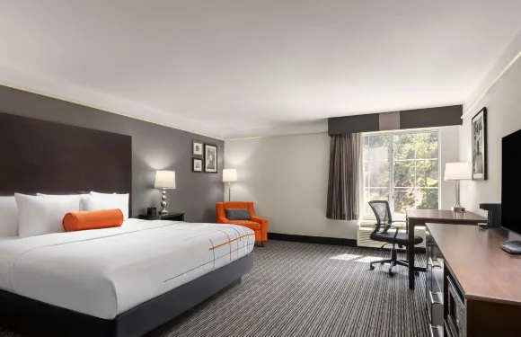 聖塔克拉里塔拉昆塔温德姆套房酒店