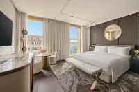 Königshof - A Luxury Collection Hotel - München Hotels in der Nähe von Endless Staircase