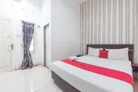 RedDoorz Near Uin Sumatera Utara Hôtels à : Medan Estate