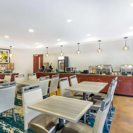 Best Western Plus Waynesboro Inn Suites Conference Center