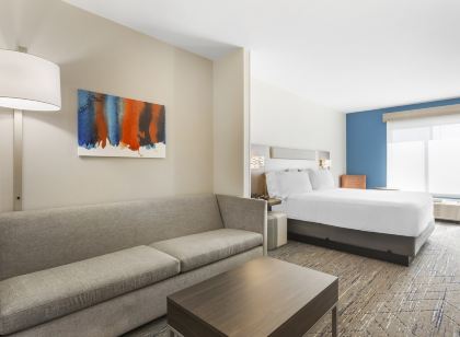 Holiday Inn Express & Suites Belgrade