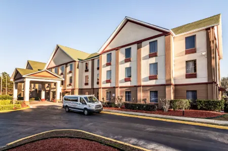 Baymont by Wyndham College Park Atlanta Airport South