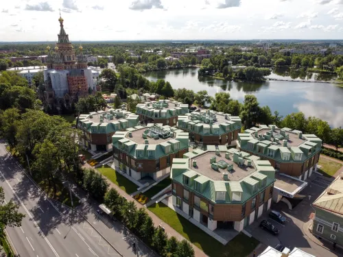 New Peterhof Hotel