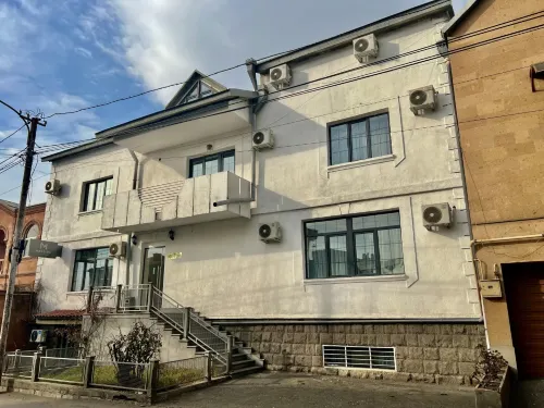 Mansion Hotel Yerevan Отели в г. Zovuni