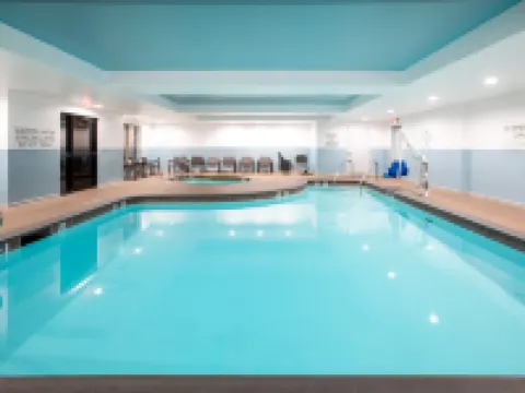 Holiday Inn Express & Suites LATHROP by IHG Hoteles en Lathrop