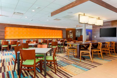 Fairfield Inn & Suites Decatur at Decatur Conference Center