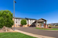 Sylo Hotel Denver Airport, a Ramada by Wyndham Hotels in Aurora