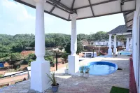 Revellers Resort