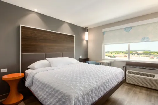 Tru by Hilton Wichita Northeast Отели в г. Уичито