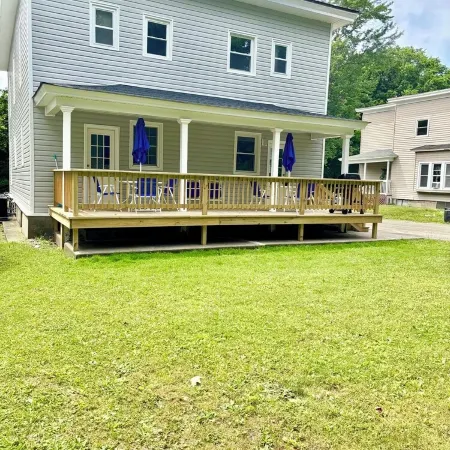 Newly Renovated Baseball Townhouse