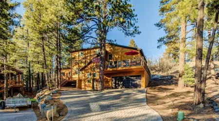 Serenity in the Pines - Luxury Cabin in Munds Park
