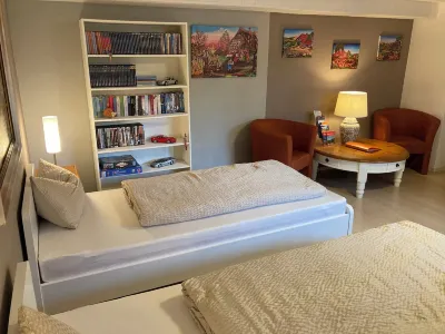 Fe apartm., in a quiet location, 5 minut. from the S-Bahn + Regio train station