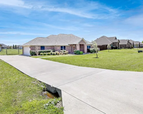 Perfect Stay in Ranch-like House with Huge Backyard! Hotels in Forney