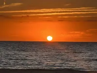 GREAT LOCATION! Peaceful & Tropical Condo Steps to Beautiful Holmes Beach, AMI! Hotel a Holmes Beach