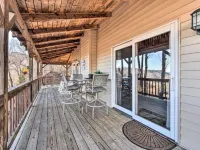 Altitude Adjustment- Spacious and Inviting Home w/Gorgeous Mountain Views!