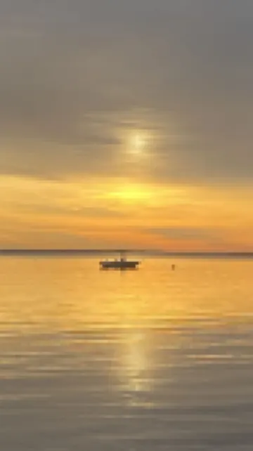 Cozy, clean, relaxing beach cottage awaits you!!