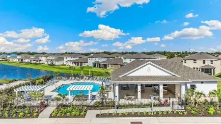 BRAND NEW 2100 SQFT BUNGALOW IN APOLLO BEACH Отели в г. Apollo Beach