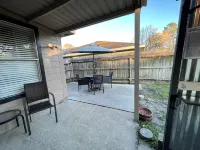 NE Houston, Whole House, 3 bed 2 bath, 15 min from IAH Airport