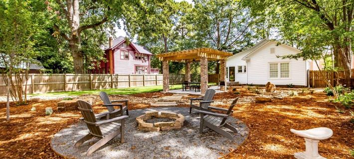 Hip and Historic Home Awaits You!  Stroll downtown/Steps away from UCA and CBC Hotels in Conway
