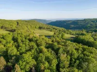 Catskill Retreat: Cozy Cabin with Cedar Hot Tub & Pet-Friendly