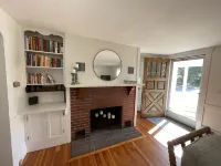Darling Cape Cottage - Steps from Downtown Harwich Port