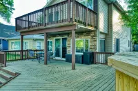 "Pier"adise on Long Lake - Lakefront Home