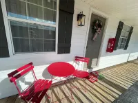 New remodeled 2BR 2BT condo, only 1.4 miles to Bryant-Denny Stadium! ROLL TIDE!!