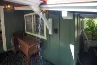 Charming, Romantic Beach Cottage at Anini Beach!  TVNC 1361