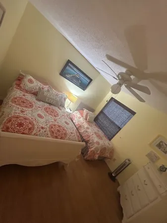 Sunset Beach Getaway minutes away from PARADISE!!