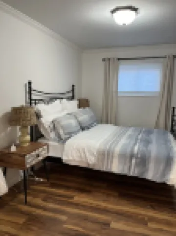 Cozy 1-bedroom apartment, water views in wonderful New Haven with WiFi, AC โรงแรมในนิวเฮเวน