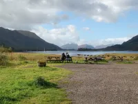Traditional Cottage in the centre of Glencoe Hotels in Ballachulish