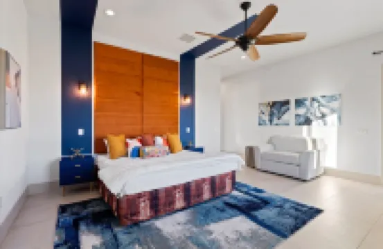 Catalina Foothills Modern Home with Roof Top Deck, Heated Pool and Spa Sleeps 16