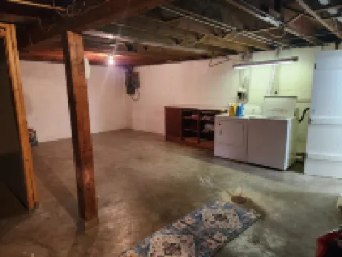 Charming Family 1-level and pet-friendly Home Hotels in Austin