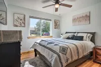 Royal Gorge Pool House- Heated Pool & Hot Tub!