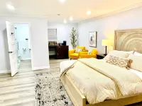 Lovely suite located on the property of a historic estate in Mena.