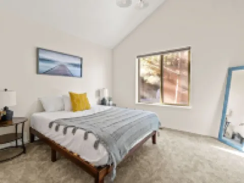 Beautiful | Hot Tub | Pet Friendly | Fenced 姊妹城酒店