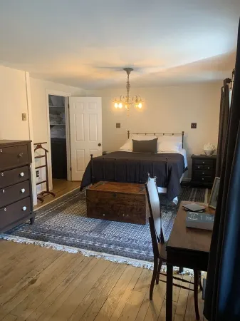 Renovated historic stone house very close to the Potomac River