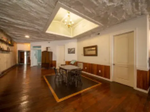 Large Unique 2-Bedroom Gamed Themed Loft Hotels in Fulton