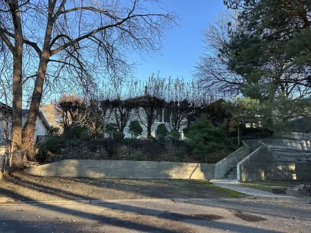 The Rosebud - Sleeps 2 -  Newly Renovated  - 3 miles from Downtown Walla Walla