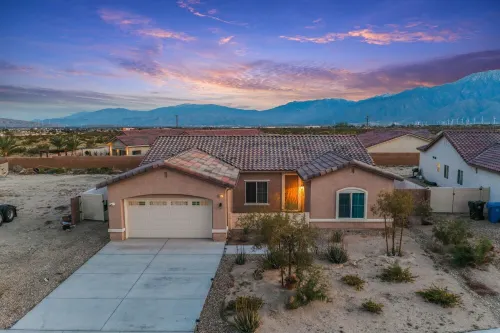 New: Spacious Backyard, Pool & Hot Tub, Gameroom