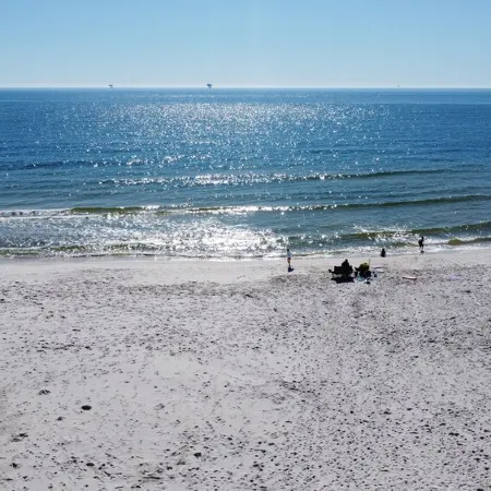 Beautiful Gulf 4 Br/4 Bath, High End Furnishings w/Beach Gear and 2 Kayaks!