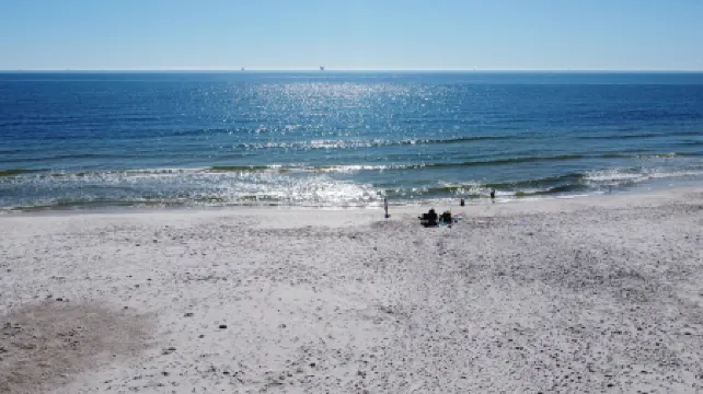 Beautiful Gulf 4 Br/4 Bath, High End Furnishings w/Beach Gear and 2 Kayaks!