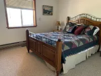 Cozy 2 Bedroom Cabin