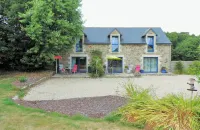 SMALL COTTAGE MESANGES Hotels in Riec-sur-Belon