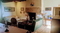 Propriété Familiale de Caractère, Dans un Manoir Breton