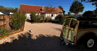 Ancien Pressoir à vin Totalement Restauré, Transformé en Gîte Hoteles cerca de Castillo de Cheverny